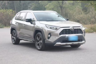 丰田 RAV4荣放 2022款 2.0L CVT四驱风尚版
