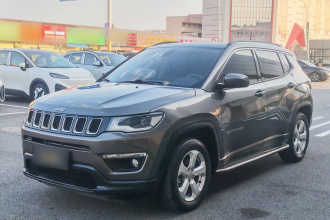 Jeep 指南者 2019款 220T 自动家享版