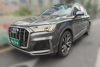 奥迪Q7 2021款 55 TFSI quattro S line运动型