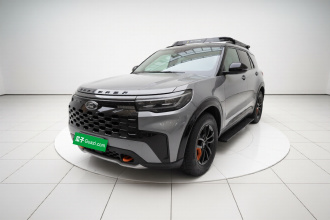 福特 探险者 2023款 EcoBoost 285 昆仑巅峰版 7座
