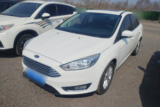 福特 福克斯 2017款 三厢 1.6L 手动风尚型智行版