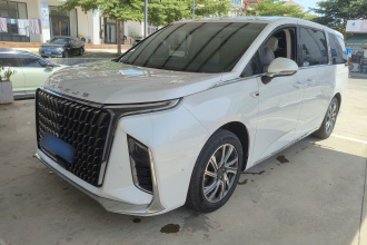 上汽大通MAXUS 大通G90 2022款 2.0T 星际六座版
