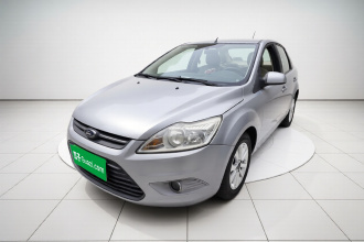 福特 福克斯 2013款 三厢经典 1.8L 自动基本型