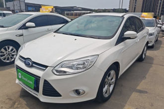 福特 福克斯 2012款 三厢 1.6L 自动风尚型