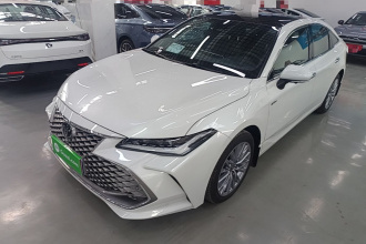 丰田 亚洲龙 2024款 双擎 2.5L XLE尊贵版