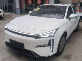 吉利银河 银河L6 2025款 EM-i 140km 远航版