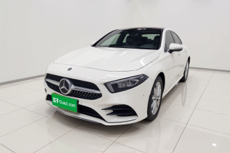 奔驰A级 2022款 改款二 A 200 L 运动轿车时尚型