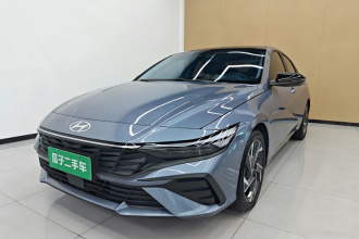 现代 伊兰特 2023款 1.5L CVT LUX尊贵版