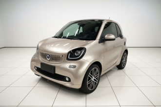 smart fortwo 2018款 0.9T 66千瓦耀金特别版 国V