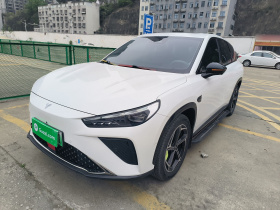 哪吒汽车 哪吒L 2024款 增程 310 闪充PRO版