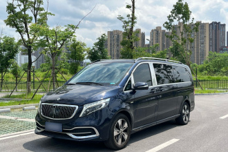 奔驰V级 2021款 V 260 L 长轴距尊贵版