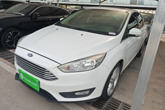 福特 福克斯 2020款 两厢经典 1.5L 自动风尚型