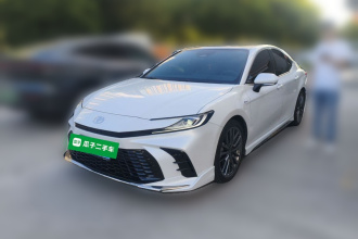 丰田 凯美瑞 2024款 双擎 2.0HXS 运动Plus版