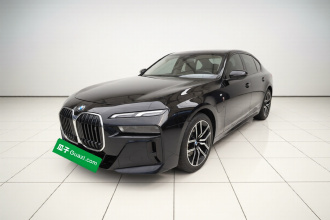 宝马i7 2023款 eDrive50L 领先M运动套装