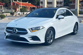 奔驰A级 2022款 A 180 L 运动轿车