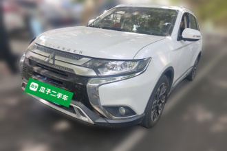 三菱 欧蓝德 2019款 2.0L 两驱畅享版 5座 国VI