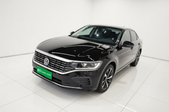 大众 帕萨特 2025款 出众款 380TSI 龙腾版