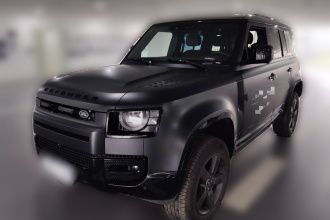 路虎卫士 2025款 110 3.0T P400 X