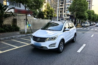 宝骏560 2016款 1.8L 手动豪华型
