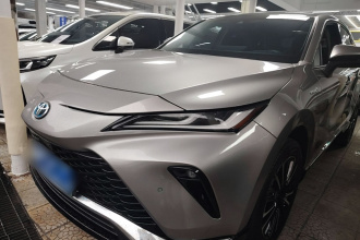 丰田 威飒 2022款 双擎 2.5L CVT两驱尊贵版