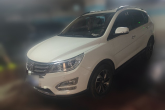 宝骏560 2015款 1.8L 手动豪华型