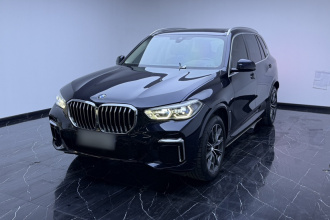 宝马X5 2022款 改款 xDrive 30Li 尊享型M运动套装