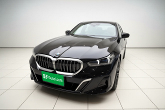 宝马5系 2025款 530Li 领先型 M运动套装