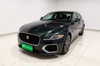 捷豹XFL 2024款 2.0T P250 两驱尊享豪华版