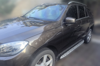 奔驰M级 2015款 ML 320 4MATIC