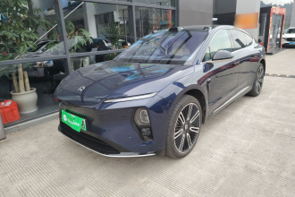 蔚来ET9 2025款 102kWh 签名版