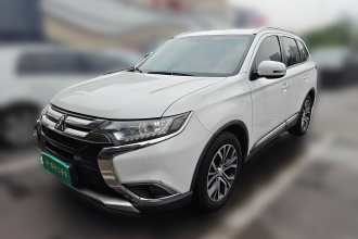 三菱 欧蓝德 2017款 2.0L 两驱荣耀版 5座