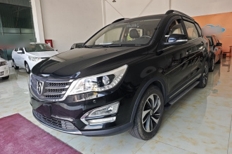 宝骏560 2016款 1.8L 手动豪华型