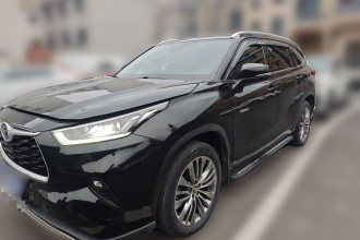 丰田 汉兰达 2022款 双擎 2.5L 四驱尊贵版 7座