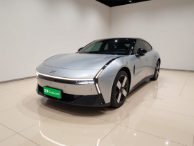 小鹏P7 2025款 750 四驱高性能 Ultra