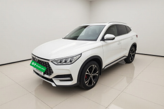 比亚迪 宋PLUS 2020款 1.5T 自动旗舰型