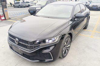 大众 帕萨特 2022款 330TSI 星空精英版