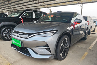 比亚迪 宋L EV 2025款 智驾版 662km 激光雷达卓越型