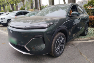 吉利银河 银河星舰7 EM-i 2025款 120km 启航+版