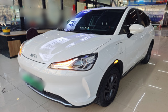 哪吒汽车 哪吒V 2022款 潮 300 Lite 三元锂