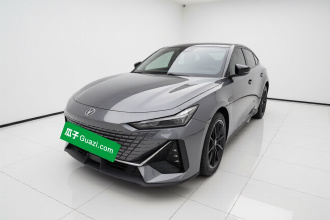 长安UNI-V 2022款 1.5T 尊贵型