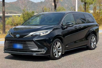 丰田 赛那SIENNA 2023款 2.5L混动 尊贵版