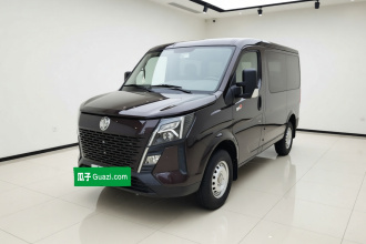 东风御风 御风 2023款 V9+ 2.0T 手动前驱多功能短轴低顶5/6座