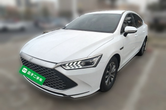 比亚迪 秦PLUS 2024款 荣耀版 DM-i 55KM领先型