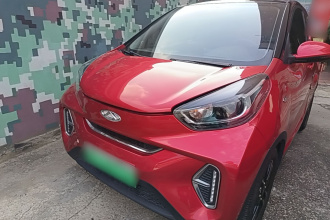 奇瑞QQ 小蚂蚁 2022款 甜粉款 半糖版 磷酸铁锂 30kW 301km