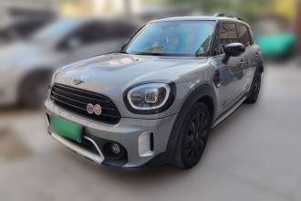 MINI Countryman 2023款 改款 1.5T COOPER ALL4 鉴赏家