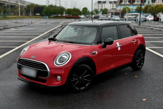 MINI 2018款 1.5T COOPER 艺术家 五门版