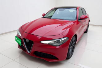 阿尔法·罗密欧 Giulia朱丽叶 2017款 2.0T 280HP 豪华版