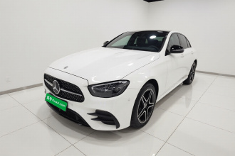 奔驰E级(进口) 2023款 E 300 时尚型运动版