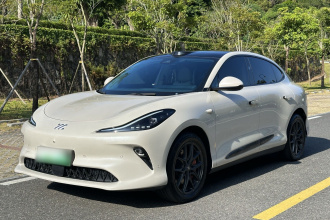 智己汽车 智己LS6 2025款 灵蜥智驾版