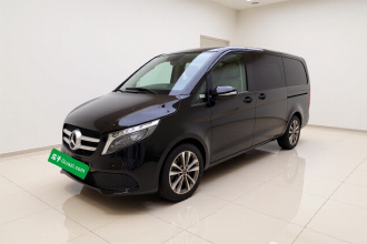奔驰V级 2022款 V 260 领航版
